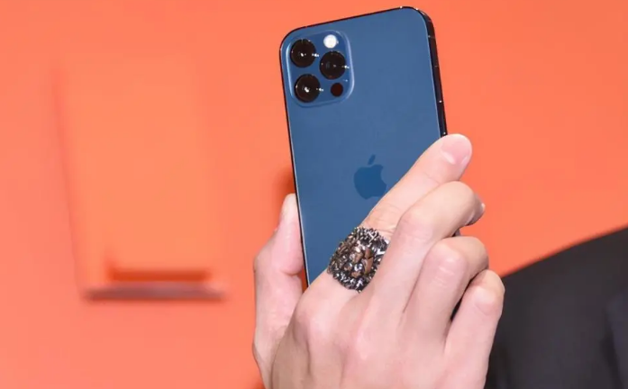 彝良苹果手机维修分享iPhone12系列重启方法教程 
